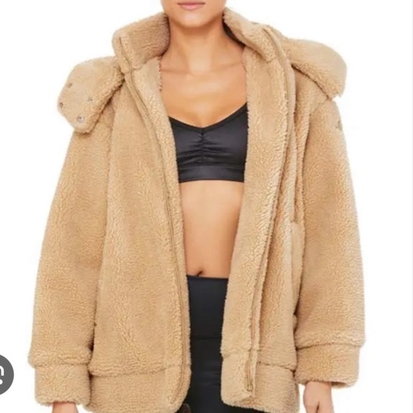 COPY - Alo Yoga Norte Faux Sherpa Coat Medium - Picture 8 of 8